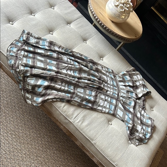 Banana Republic Dresses & Skirts - Banana Republic 100% Silk Plaid Veenk Midi Dress Size 6